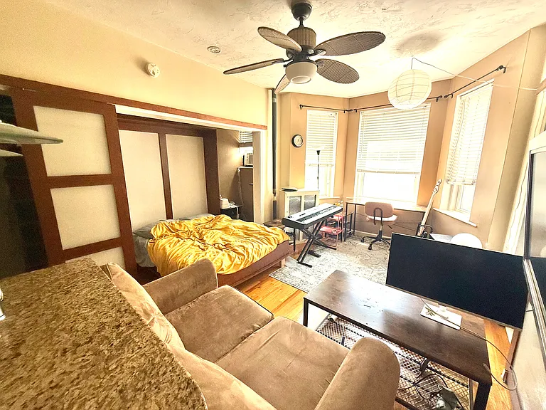 65 Burbank St #12A — Photo 4