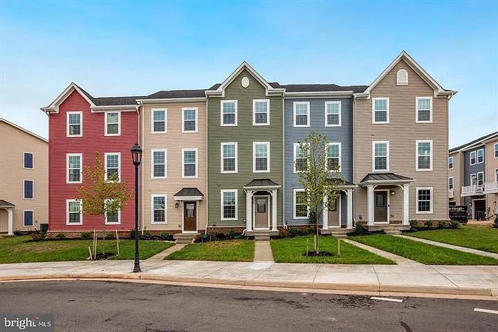 7504 Hancock St — Photo 4