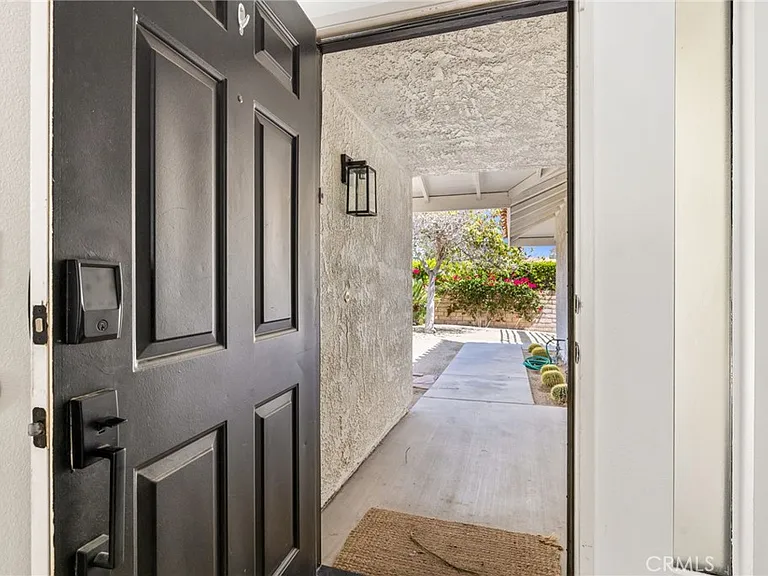 1489 E Francis Dr — Photo 43
