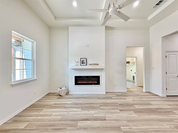 5th image of 5555 Mercedes Cir