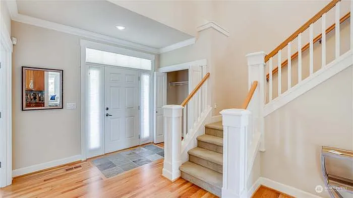 5 bed, 3.5 bath, 2840 sqft, $5,500 — Photo 4