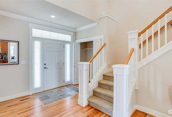 4th image of 1215 N 27th Pl