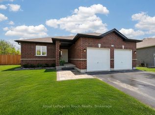 55 Hunter Ave, Tay, ON L0K 2A0