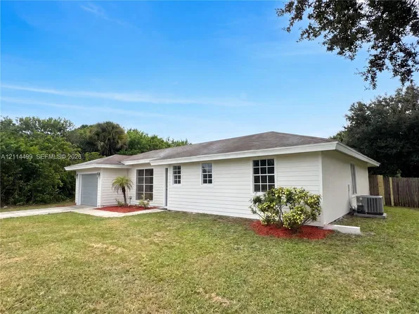 1005 Barber St, Sebastian, FL 32958