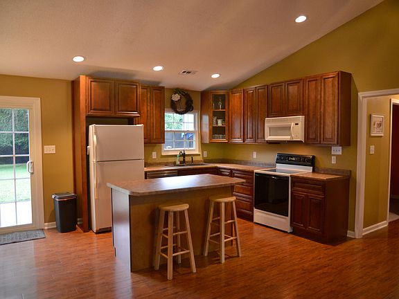 2nd image of 4312 Trelawny Ln