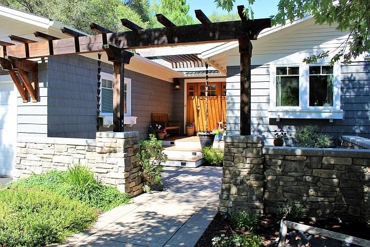 1st image of 23567 Acacia Ct