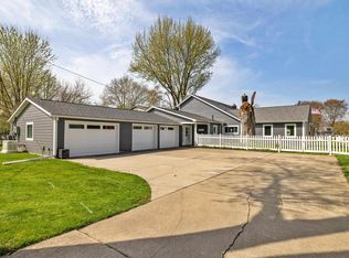 28840 Old North River Rd, Harrison Township, MI 48045