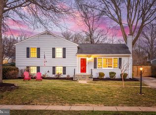 8511 Stable Dr, Alexandria, VA 22308