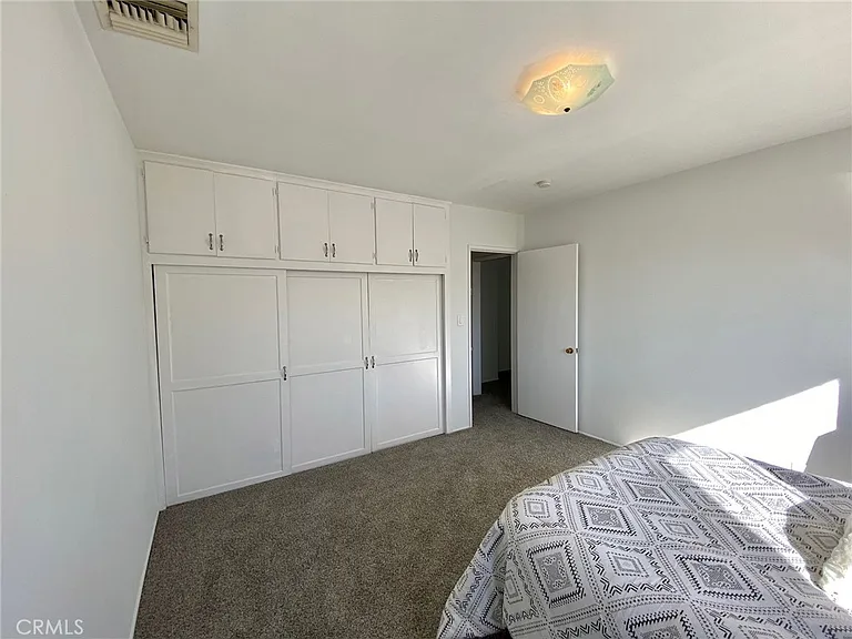 139 Acacia Ave — Photo 9