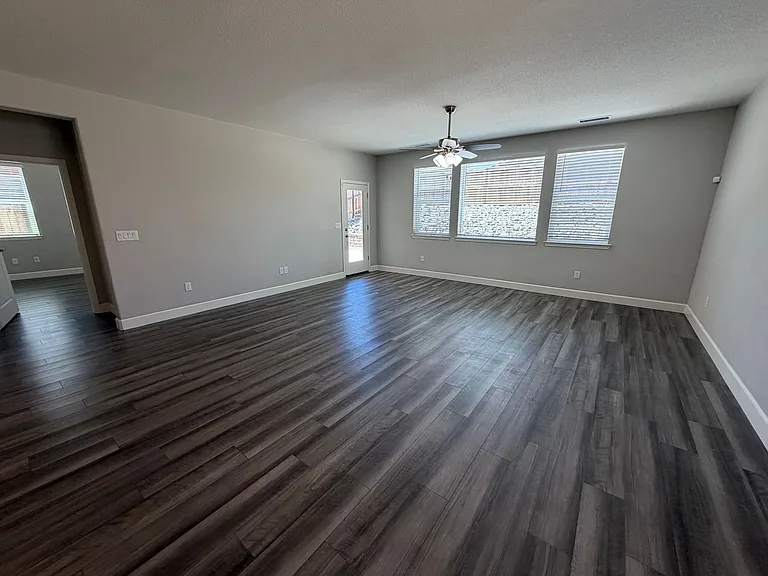 7285 Overture Dr — Photo 18