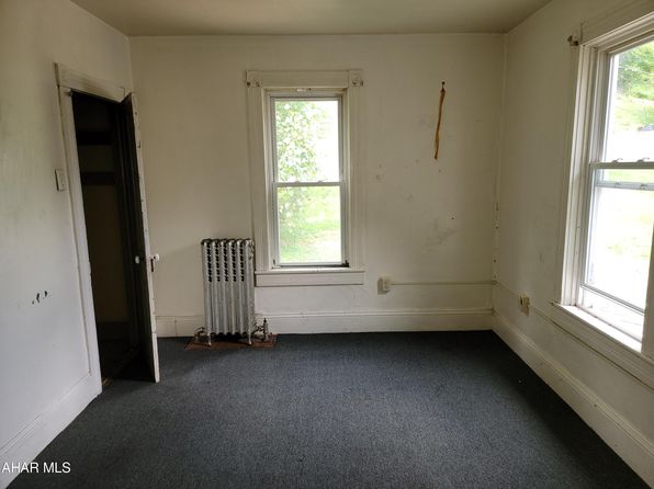 655 Washington Ave, Tyrone, PA 16686