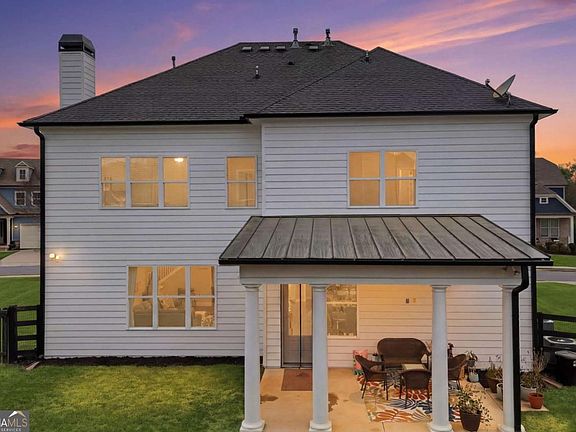 2nd image of 178 Fieldbrook Xing