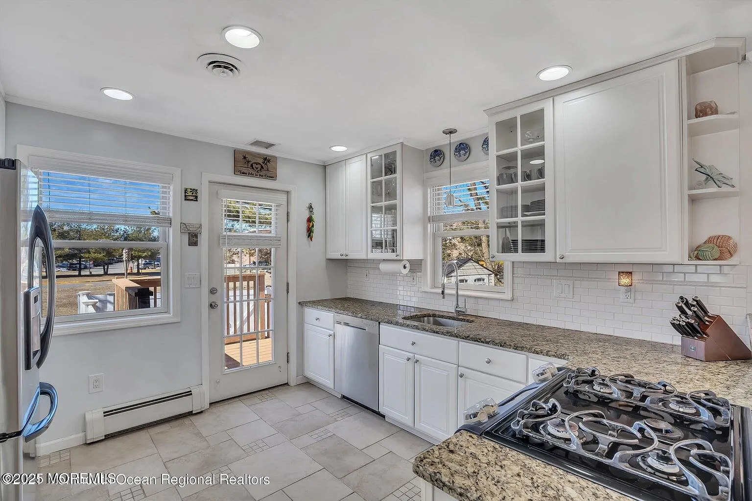3 bed, 1258 sqft, $2,500 — Photo 4