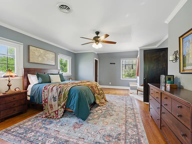 5010 Gosnold Ave — Photo 39
