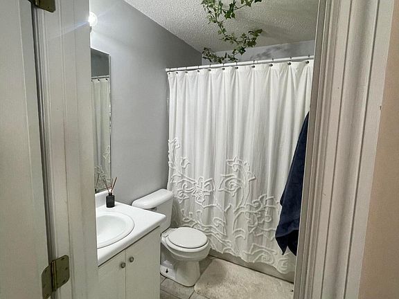 5th image of 2029 Summer Valley Way