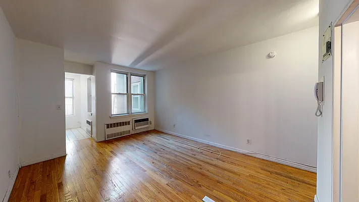 Rented by Bond New York | media 1