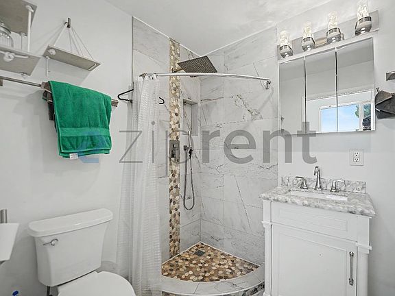 5th image of 25710 1/2 Belle Porte Ave