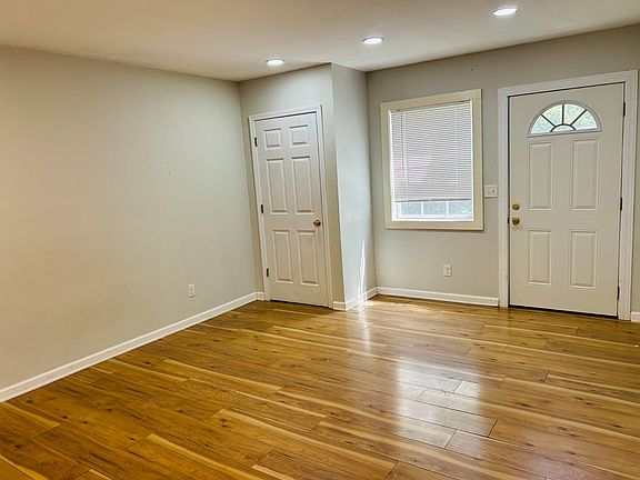 5th image of 2022 Borden St