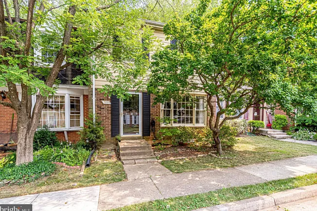 5919 Kara Pl — Photo 2