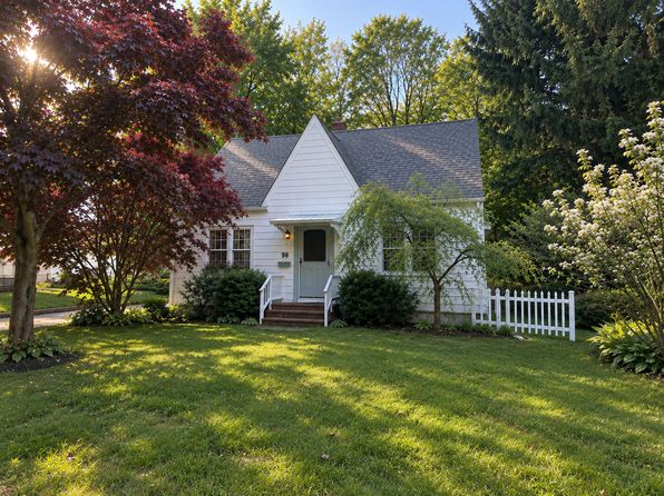 98 Reading Ave