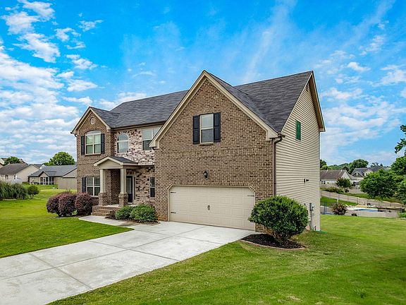 2nd image of 529 W Holloway Dr