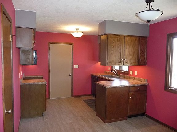 4th image of 4620 Avenue E