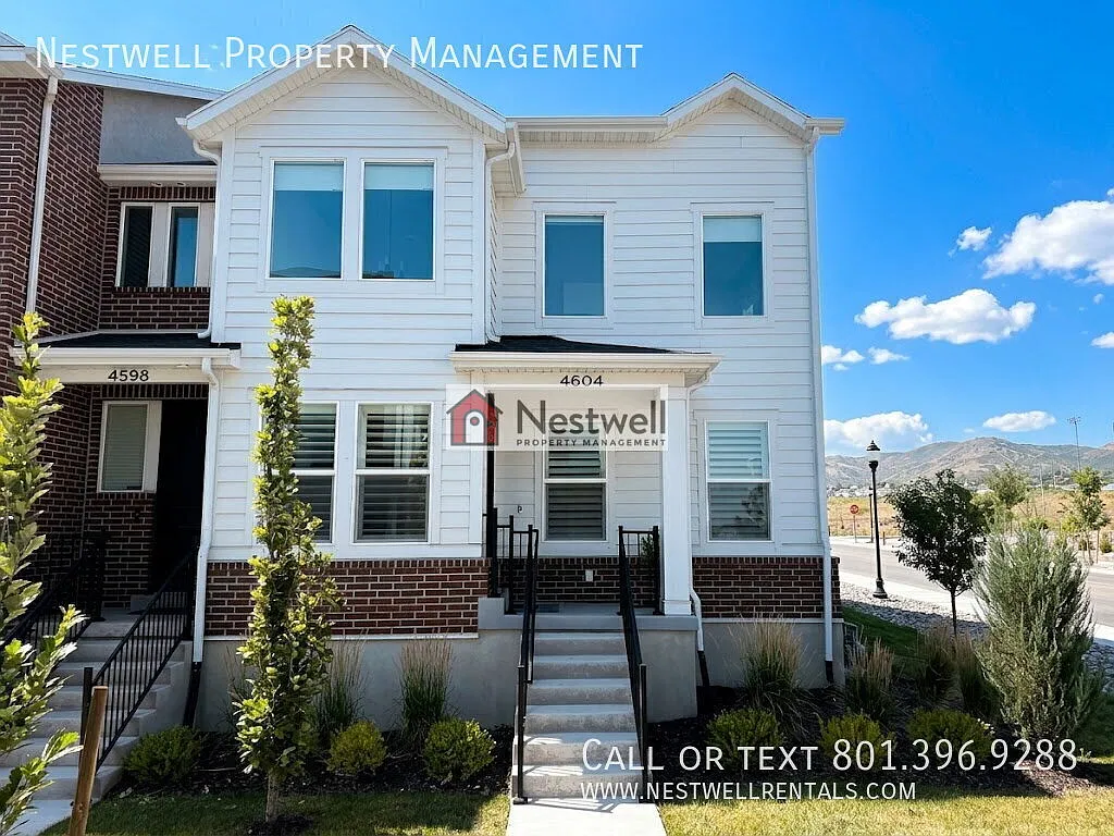 Newer end-row Townhome with prime location in Herriman! — Photo 2