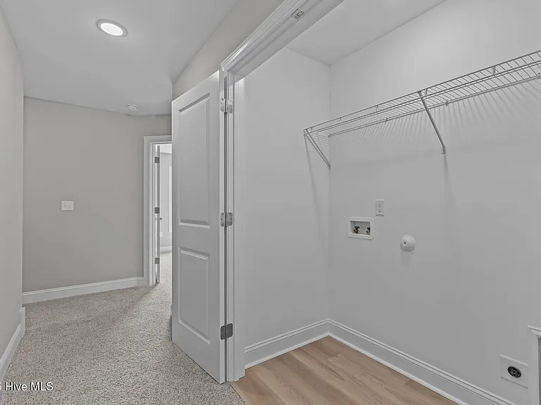 327 Starfish Ln — Photo 30