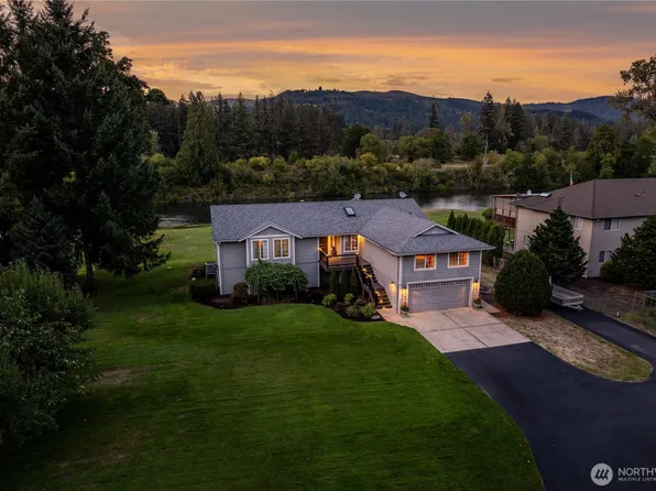 3004 Blue Heron Drive, Woodland, WA 98674