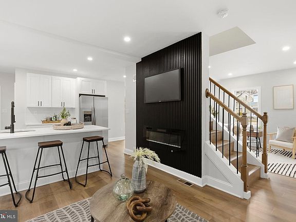 4th image of 4019 Ridgecroft Rd