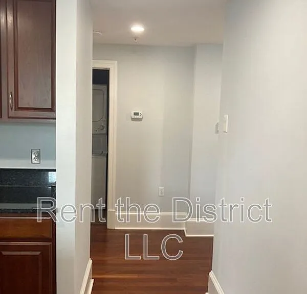 1324 Euclid St NW #205 — Photo 11