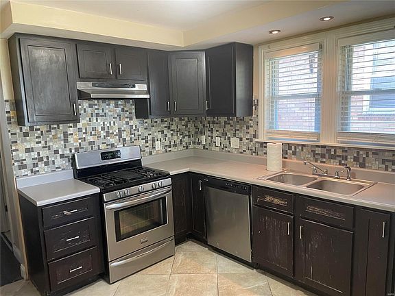 4th image of 8713 Susan Ave