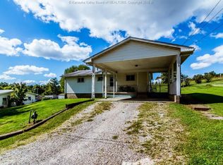 51 Dogwood Way St, Ravenswood, WV 26164