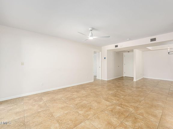 3rd image of 12212 N PARADISE VILLAGE Parkway S #318