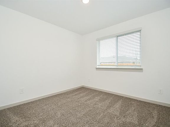 4th image of 1506 Truckee River Dr