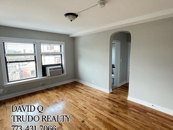 2nd image of 551 W Arlington Pl