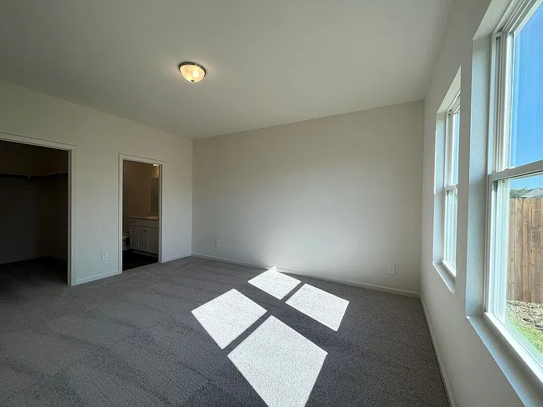 786 Yorkshire Dr — Photo 20