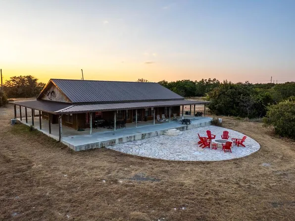 160 Bull Run Rd, Mountain Home, TX 78058