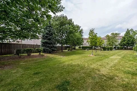 3907 Blackstone Dr — Photo 7