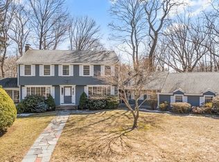 8 Juniper Pl, Lexington, MA 02420