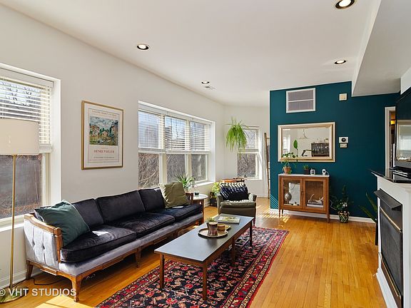 3rd image of 828 W Agatite Ave APT 3