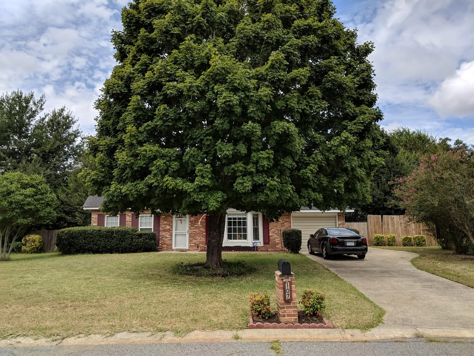 107 Stonefield Ct photo 1