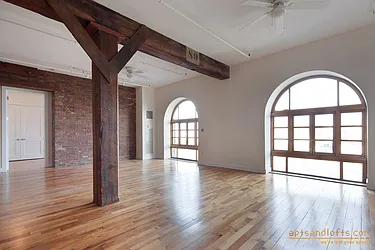 Rented by aptsandlofts.com