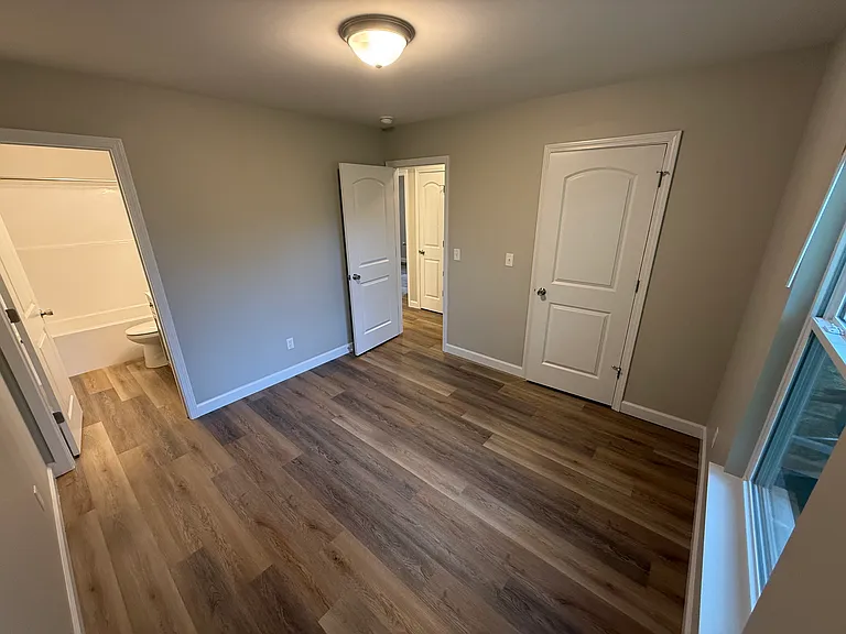 407 S Main St — Photo 9