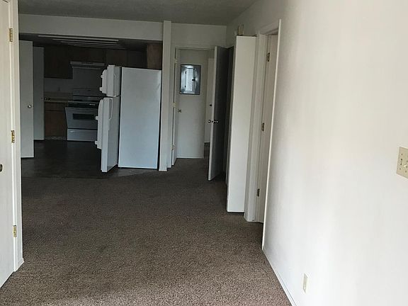 4th image of 1147 Washington St N #1147