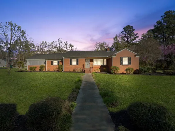 501 Cedar St, Clinton, SC 29325