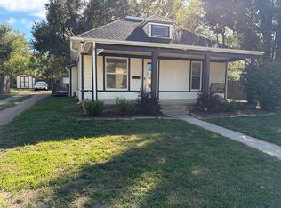 517 W 8th St, Larned, KS 67550