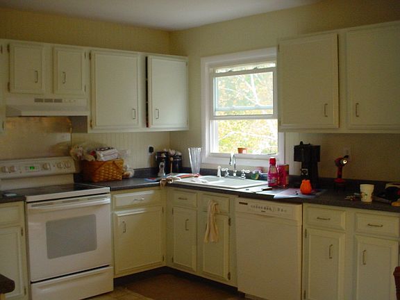 4th image of 64 Pike Creek Dr