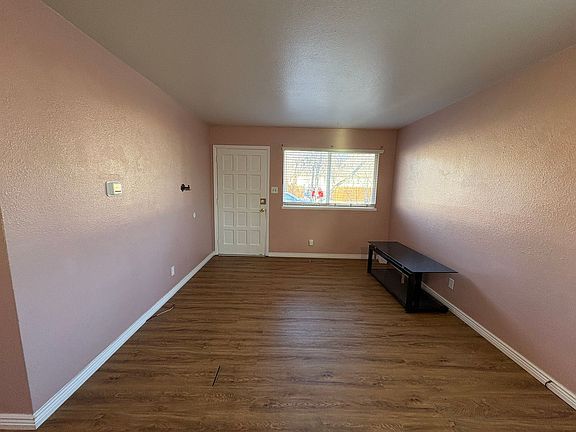 4th image of 2226 Frontier Dr
