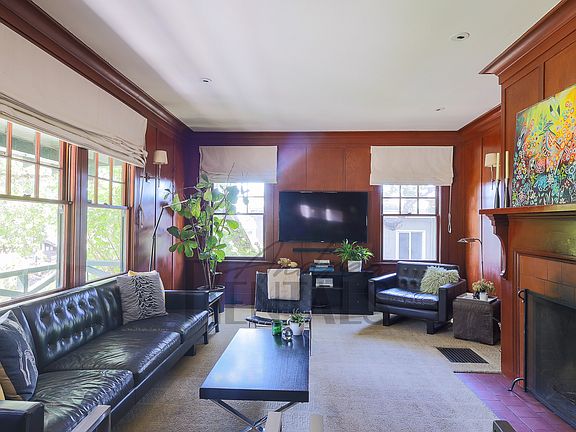 3rd image of 29 Park Way